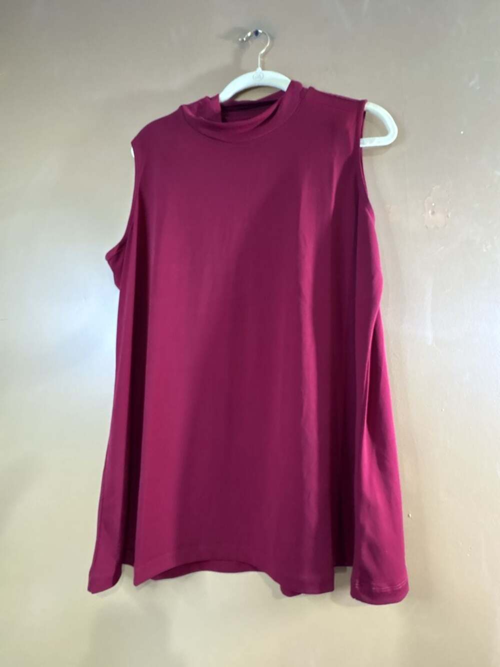 HC1063 Susan Graver Modern Sleeveless Tunic Top, Size 1X (US), deep red